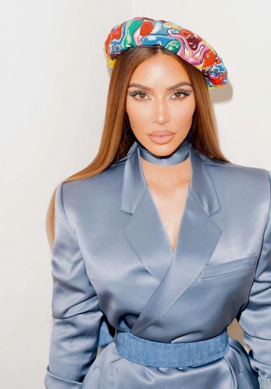 Kim Kardashian Outfit 12/09/2020