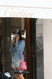 Kimora Lee Simmons - Shopping at Cratier Jewelry Store in St.Barth 12/28/2020