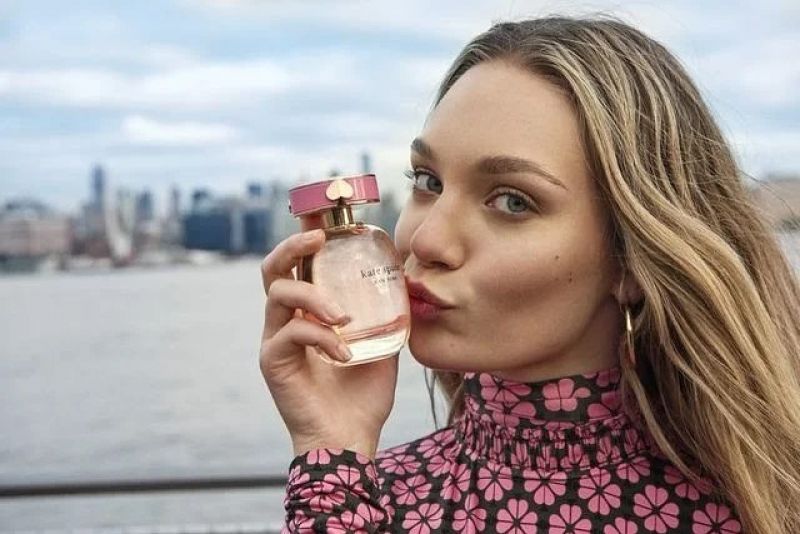 Maddie Ziegler - Kate Spade New York Fragrance December 2020 • CelebMafia