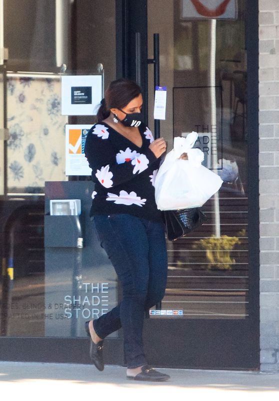 Mindy Kaling - Shopping on Christmas Day in West Hollywood 12/25/2020 ...
