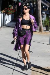 Nicole Williams in Work-Out-Wear Dundas - Los Angeles 12/02/2020