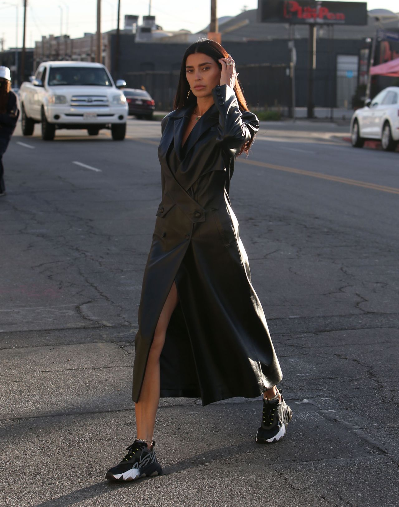 Nicole Williams Street Fashion - Los Angeles 12/22/2020 • CelebMafia