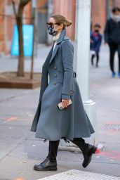 Olivia Palermo Street Fashion - Out in Brooklyn 12/13/2020