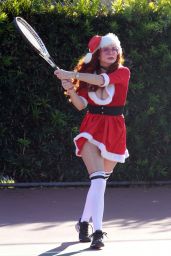 Phoebe Price in a Mrs. Claus Outfit at the Tennis Courts in Los Angeles 12/23/2020