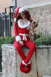 Phoebe Price - Posing With an Elf on the Shelf Influenced Outfit for Christmas in LA 12/09/2020