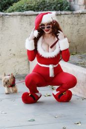 Phoebe Price - Posing With an Elf on the Shelf Influenced Outfit for Christmas in LA 12/09/2020