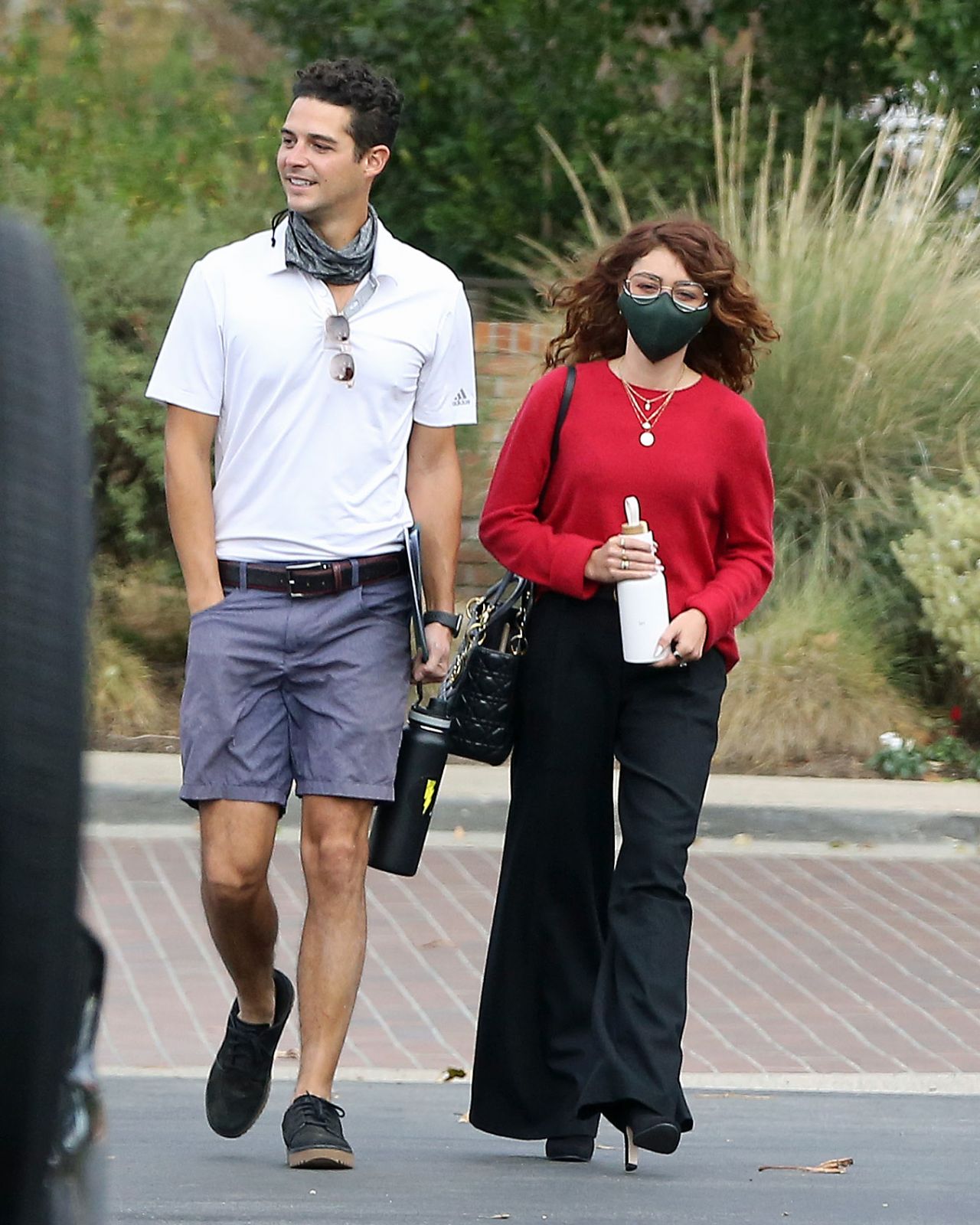 Sarah Hyland With Her Fiance - Los Angeles 12/13/2020 • CelebMafia