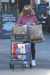 Sarah Michelle Gellar Wearing Def Leppard Sweater - Grocery Shopping in Santa Monica 12/16/2020