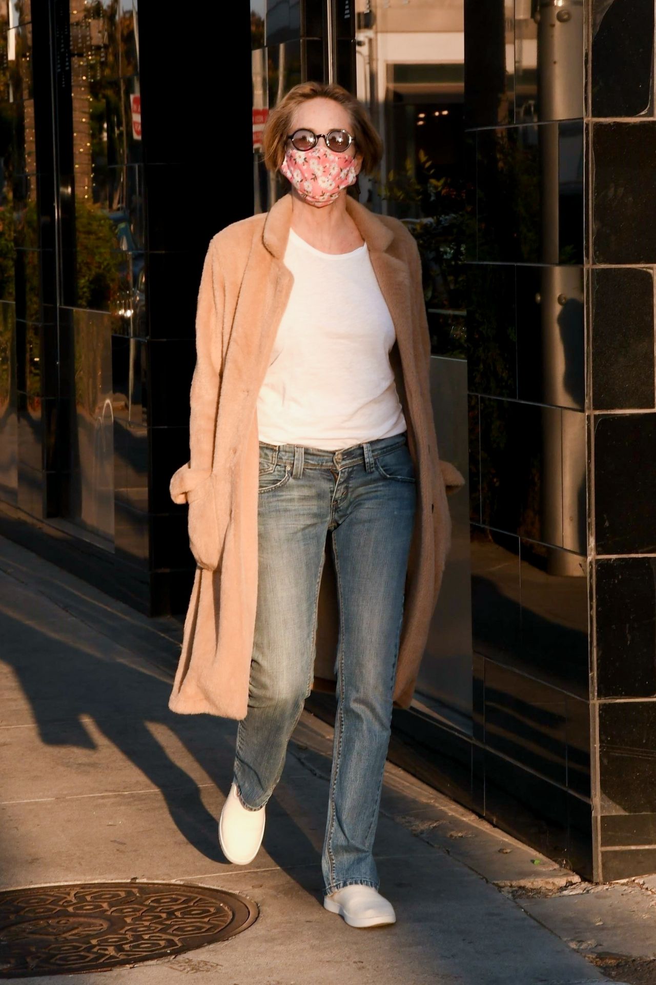 Sharon Stone - Shopping in Los Angeles 12/10/2020 • CelebMafia