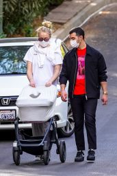 Sophie Turner and Joe Jonas - Daily Walk in Los Angeles 12/08/2020