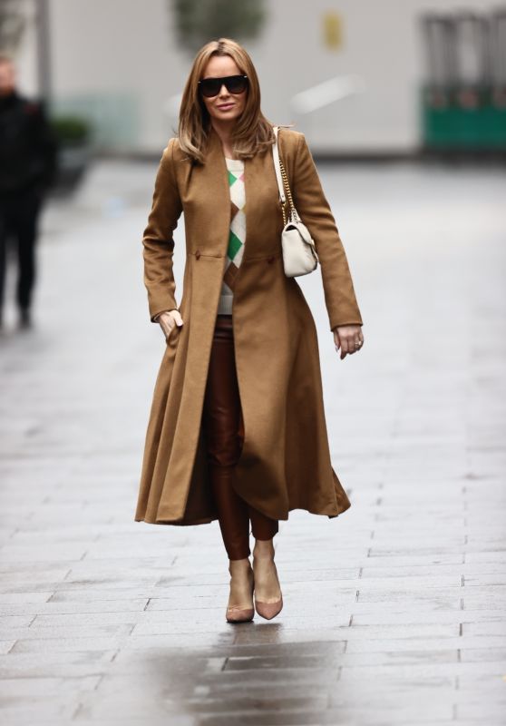 Amanda Holden Street Fashion - London 01/19/2021