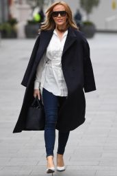Amanda Holden Street Style - London 01/18/2021