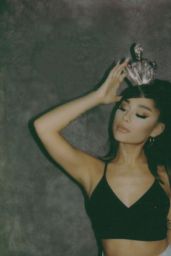 Ariana Grande - R.E.M. Eau de Parfum December 2020