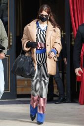 Bella Hadid - Leaving Her Hotel in Paris 01/28/2021