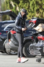 Charlize Theron - Shopping at Bristol Farms in Beverly Hills 01/25/2021