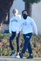 Gwyneth Paltrow - Out in Brentwood 01/01/2021