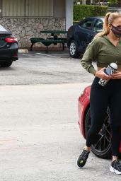 Jennifer Lopez at the Gym in Miami 01/13/2021