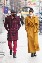 Katie Holmes Winter Style - Out in NYC 01/25/2021