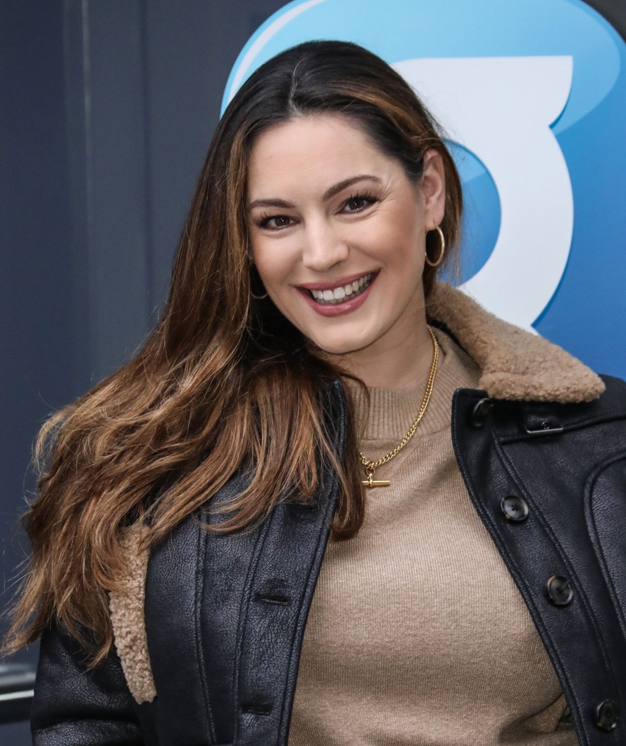 Kelly Brook - Arriving at the Global Radio Studios in London 01/11/2021