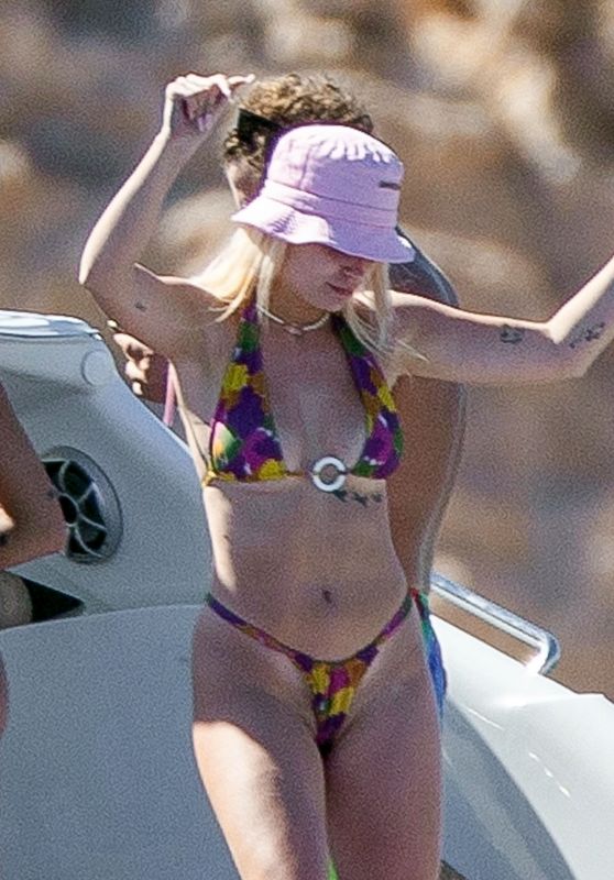 Lottie Moss on Her Vacation to Cabo San Lucas 01/19/2021
