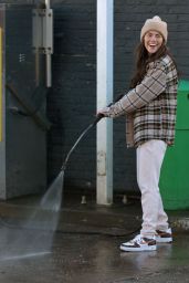 Rebecca Gormley and Chris Biggs Washing Car - Newcastle 01/12/2021