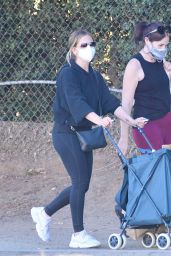 Sarah Michelle Gellar - Out in Los Angeles 01/17/2021