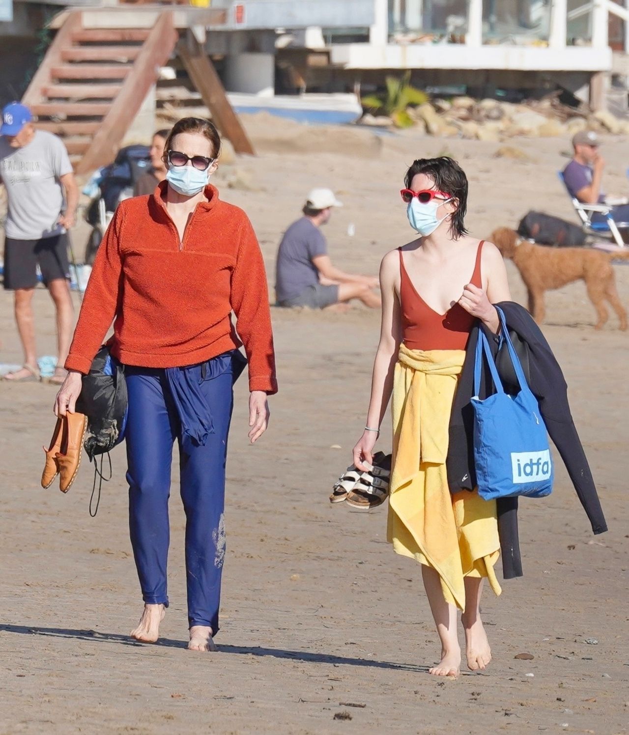 Sigourney Weaver and Charlotte Simpson - Beach in Malibu 01/10/2021.