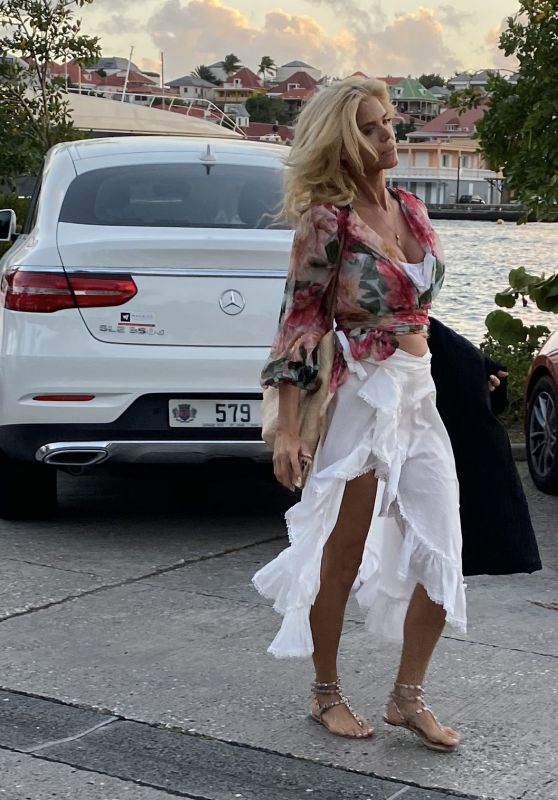 Victoria Silvstedt Style - St.Barth 12/31/2020