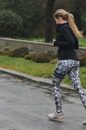 Amy Hart - Out For Her Morning Run in Worthing 02/09/2021