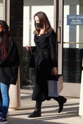 Angelina Jolie - Out in Thousand Oaks 02/06/2021