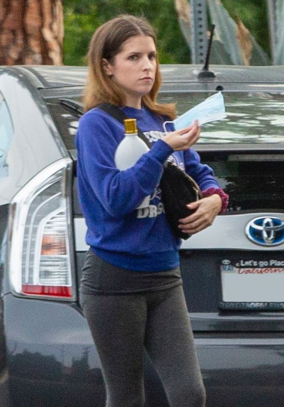 Anna Kendrick in Casual Outfit - Los Angeles 02/11/2021