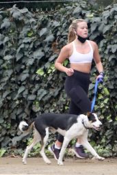 Ava Phillippe - Jogging in Los Angeles 02/09/2021