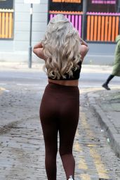 Chloe Crowhurst in Workout Gear - Manchester City Centre 02/07/2021