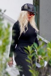 Christina Aguilera - Heads to a Recording Studio in Miami 02/15/2021