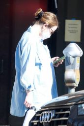 Emma Stone - Running Errands in LA 02/05/2021