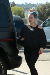 Hilary Duff at a Park in LA 02/20/2021