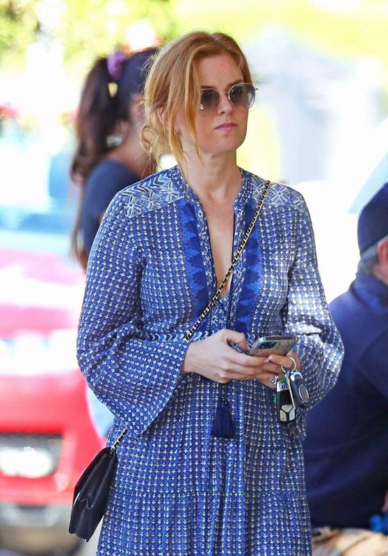Isla Fisher - Out in Sydney 02/07/2021