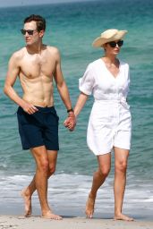 Ivanka Trump and Jared Kushner - Beach in Miami 02/20/2021