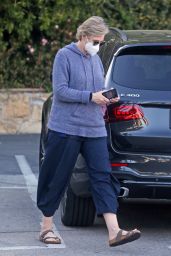 Jane Lynch - Running Errands in LA 02/24/2021