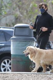Jennifer Garner - Takes Her Puppies to the Dog Park in Pacific Palisades 01/31/2021