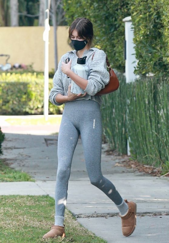 Kaia Gerber in Casual Outfit - Los Angeles 02/11/2021