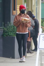 Kate Mara - Out in Los Feliz 02/10/2021