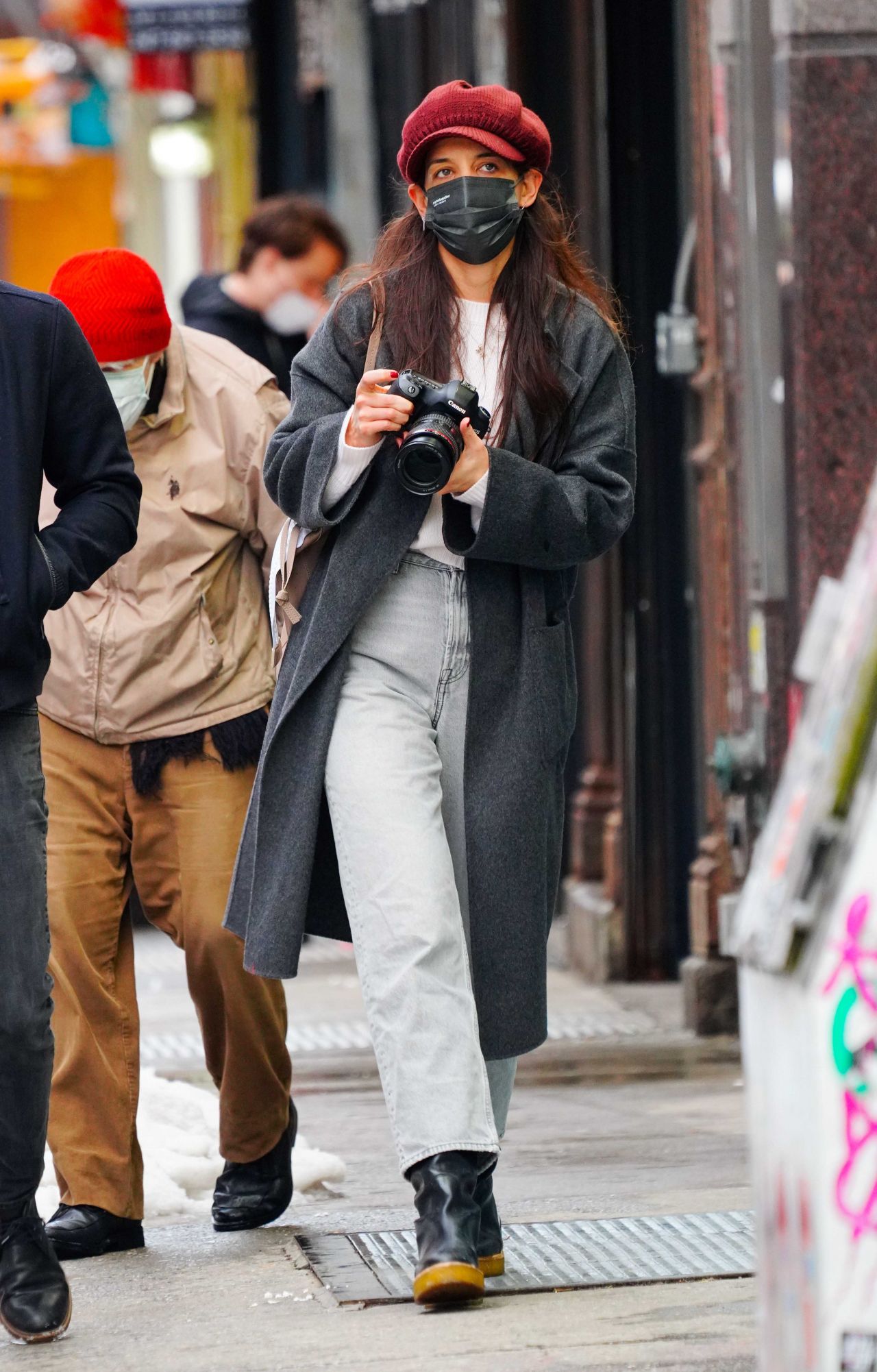Katie Holmes - Out in NYC 02/04/2021 • CelebMafia