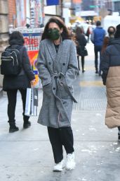 Katie Holmes - Out in NYC 02/14/2021