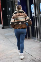Kelly Brook in Tight Denim and Wool Top 02/11/2021