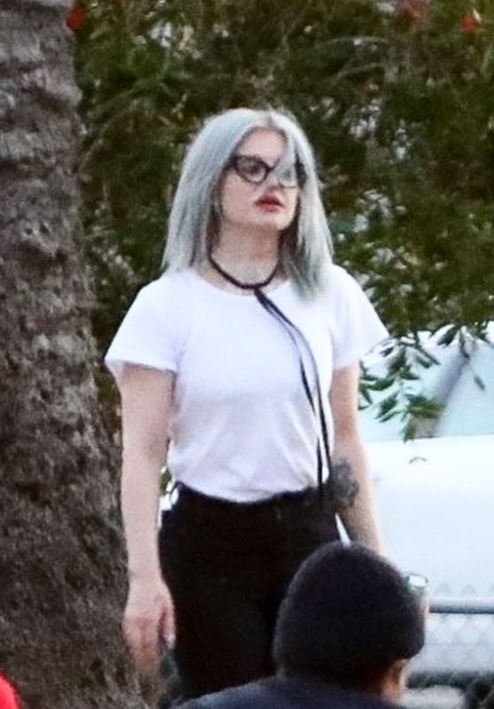 Kelly Osbourne at the Park in Los Angeles 02/21/2021
