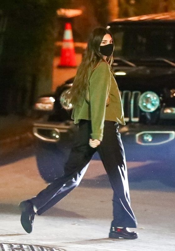 Kendall Jenner - Out in Los Angeles 02/10/2021
