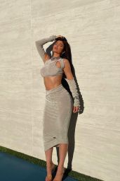 Kylie Jenner Outfit 02/23/2021