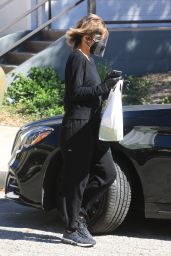 Lisa Rinna - Grocery Shopping in Beverly Hills 02/21/2021