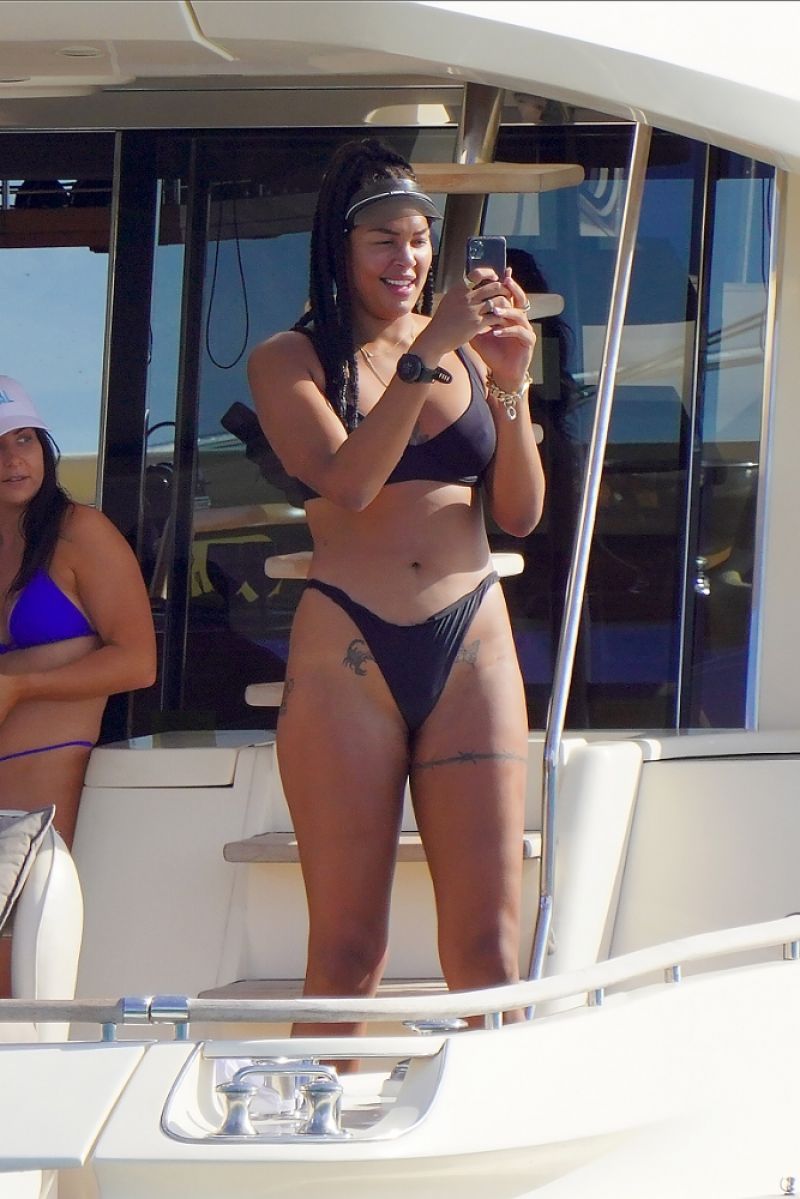 Liz Cambage on a Yacht in St.Barts 02/02/2021.